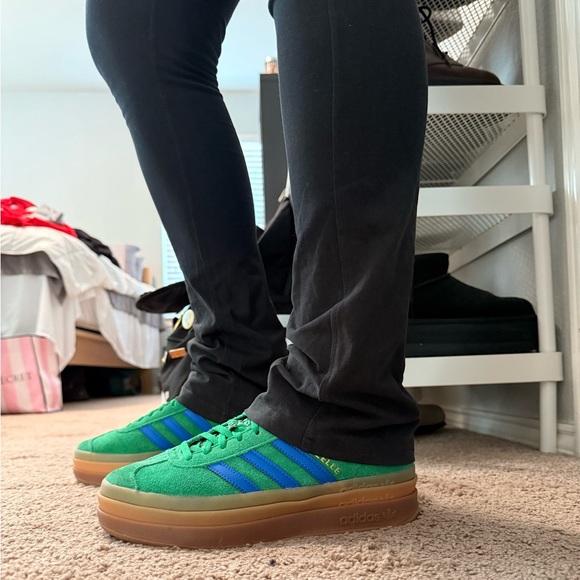 Adidas Gazelle Green and Blue Sneakers - Picture 2 of 5